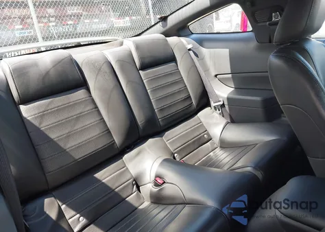 2005 Ford Mustang Gt Deluxe/Gt Premium from USA, damaged, VIN 1ZVFT82H655159860